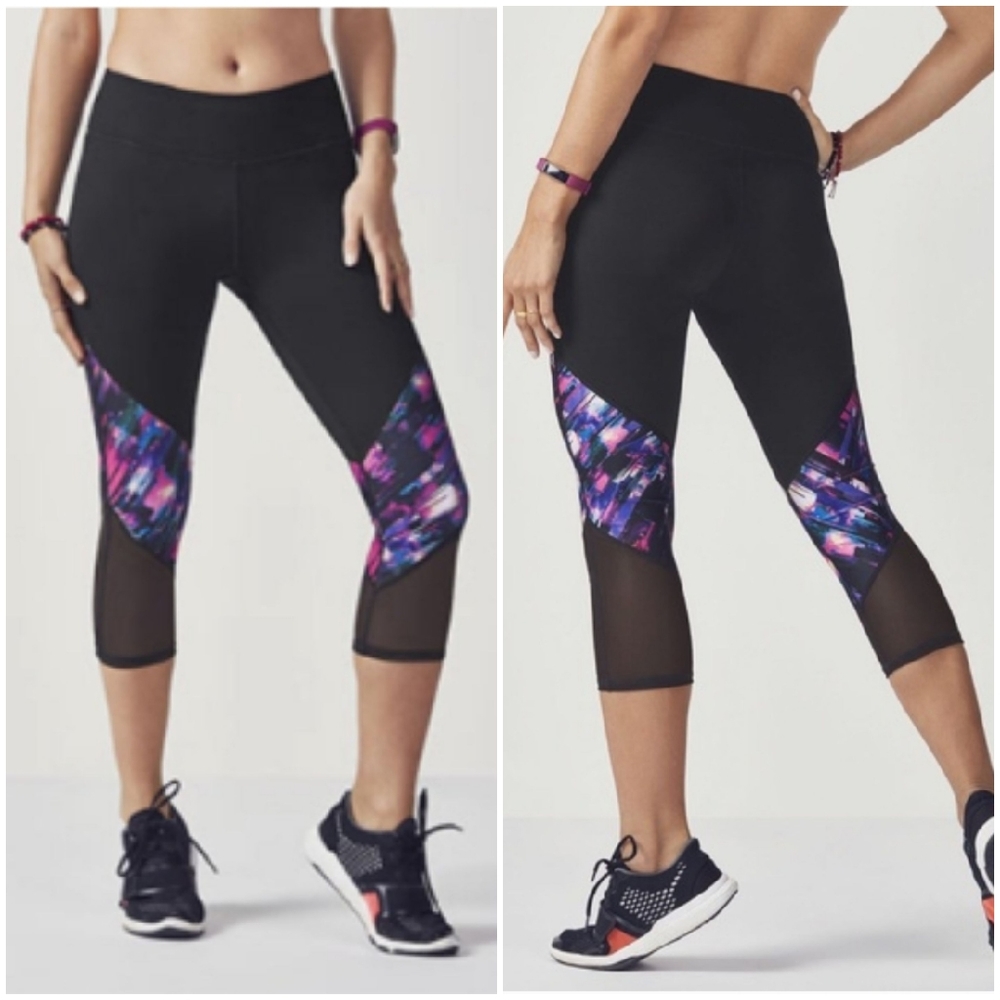 NEW Fabletics Salar Powerhold Capri Leggings XS